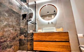 Elpis' Cozy & Luxury Apartment
